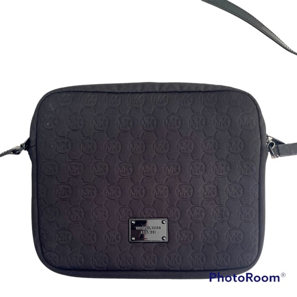 Michael Kors Bags Michael Kors Tablet Bag Poshmark